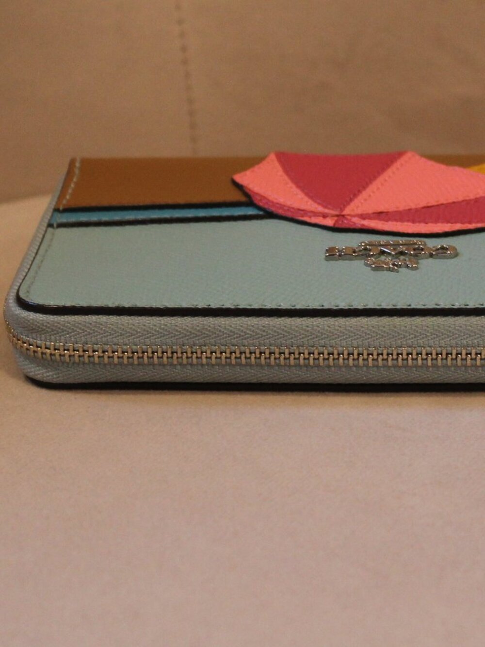 Coach Umbrella Motif Zip Around Medium Wallet New with tags - Picture 6 of 15